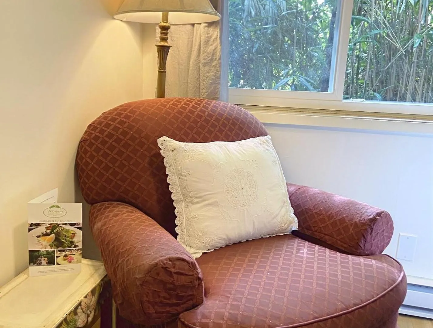 Wisteria Guest House Ganges 3*,  Canada
